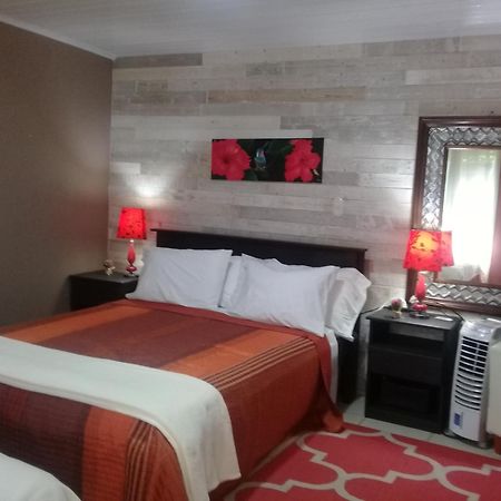 Rancha Azul Inn Alajuela ภายนอก รูปภาพ