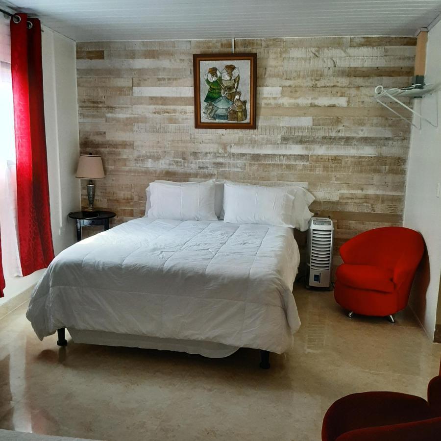 Rancha Azul Inn Alajuela ภายนอก รูปภาพ