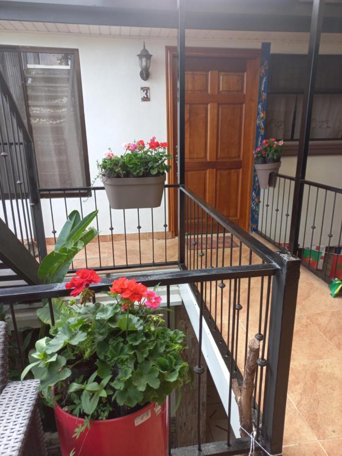 Rancha Azul Inn Alajuela ภายนอก รูปภาพ
